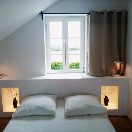 Galerie, Tumulus De La Hogue