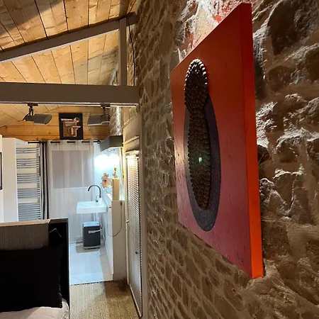 Gæstehus Galerie, Tumulus De La Hogue