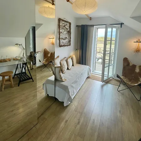 Galerie, Tumulus De La Hogue 4*