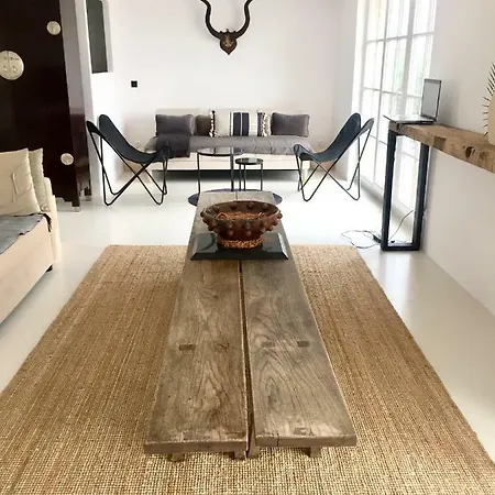 בית הארחה Galerie, Tumulus De La Hogue