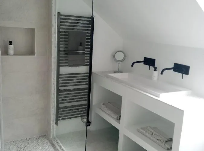 Guest house Galerie, Tumulus De La Hogue 4*