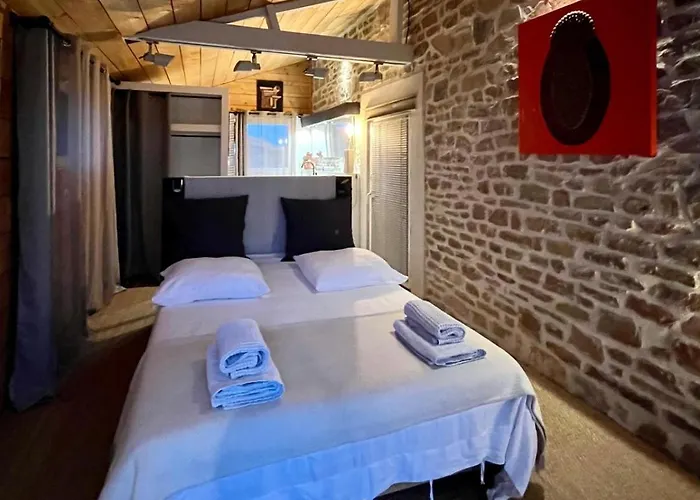 Galerie, Tumulus De La Hogue 4*