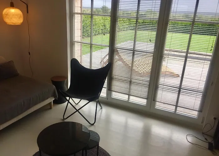 Galerie, Tumulus De La Hogue 4*